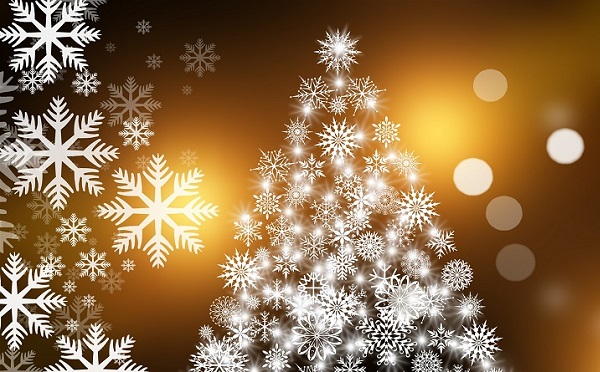 130 program az Adventi Kézműves és Mesevásáron