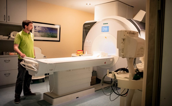 Hazánk legmodernebb MR-készülése Pécsett található