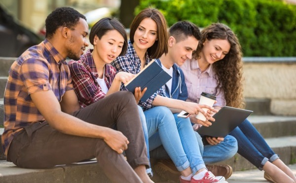 Közel ötezer új hallgató a PTE-n