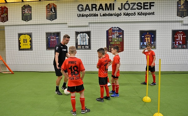 Utánpótlásképző-központot adtak át Pécsett