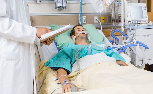 Lélegeztető gépekkel bővült a pécsi klinika