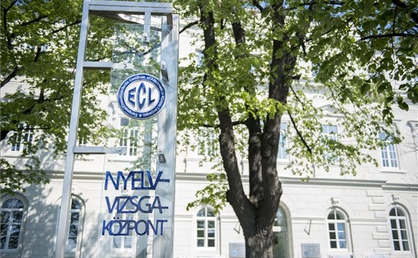 Megújult a PTE nemzetközi oktatási központja