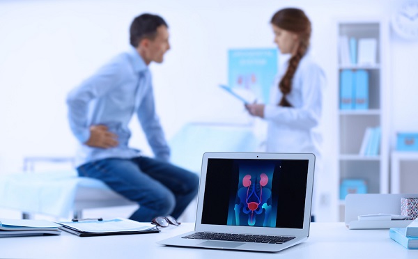 Digit&aacute;lis r&ouml;ntgent adtak &aacute;t a p&eacute;csi urol&oacute;giai klinik&aacute;n