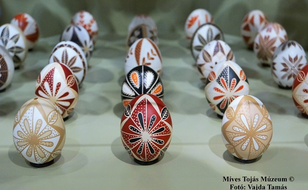 Megújulva várja a látogatókat a zengővárkonyi Míves Tojás Múzeum