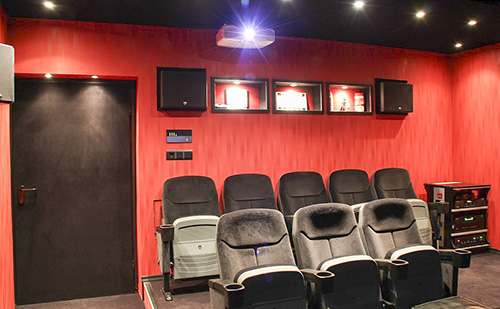 Közösségi teremt alakított ki a MediaMarkt az egyik pécsi kollégiumban 