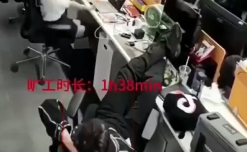 Durva - Figyeli az irodai mesterséges intelligencia, ki mikor áll fel és pörgeti a visszaszámlálót