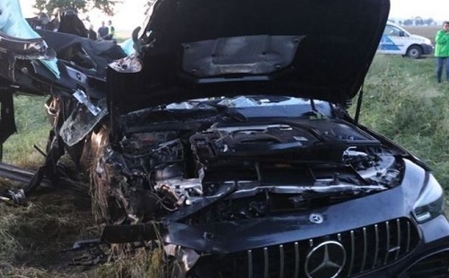 Borzalmas - Luxusautók versenye miatt hunyt el a volt MMA-harcos Baranyában